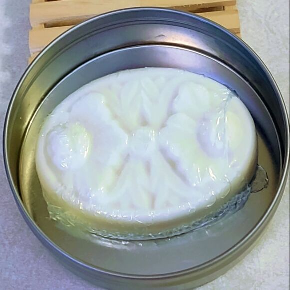 EMMA ASHLEY BATH AND BODY SHEA BUTTER LOTION BAR COMES IN TIN (This is a Lotion) - Picture 3 of 4